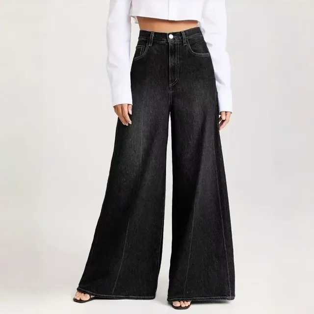 Streetwear Wide Leg Full Length Pants for Women in Loose Fit with High Waist, Made of Stretchy Denim Cotton