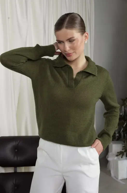 Solid Color Long Sleeve Knit Sweater with Shirt Collar Featuring Knitted Craft and Pullover Design