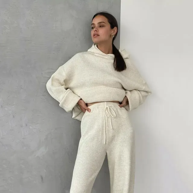 Solid Color Women's Cotton Blend Casual Tie Set with Long Sleeves