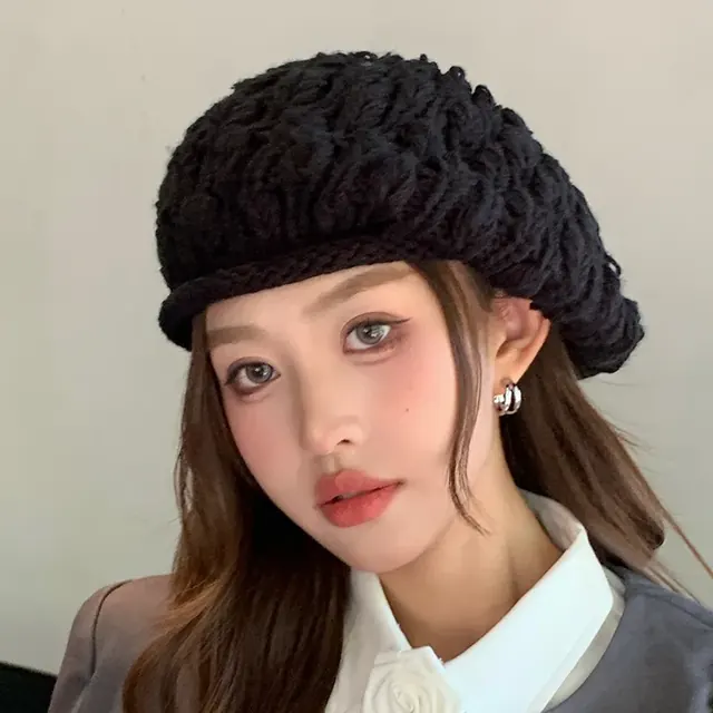 New Style Solid Color Warm Women’s Brimless Beret Hat in Polyester with Braid Craftsmanship
