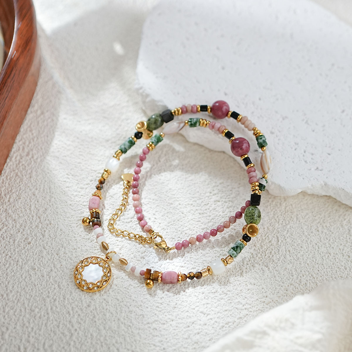 Retro Beading Choker Necklace For Women