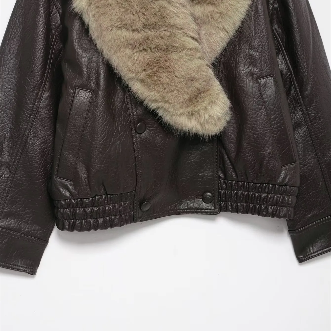 Casual Solid Color Leather Jacket for Women with Zipper Placket and Lapel Collar, Made of Polyester