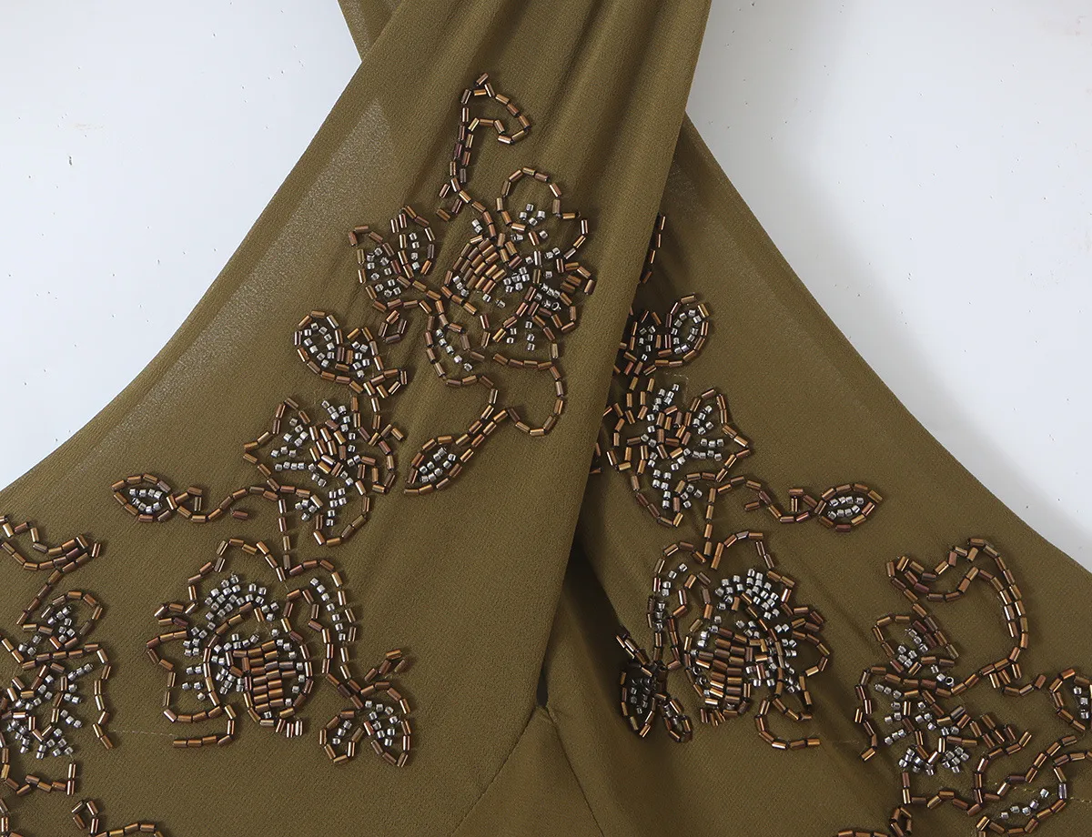 Sleeveless Halter Neck Party Dress with Embroidery in Polyester Fabric for Banquet and Streetwear