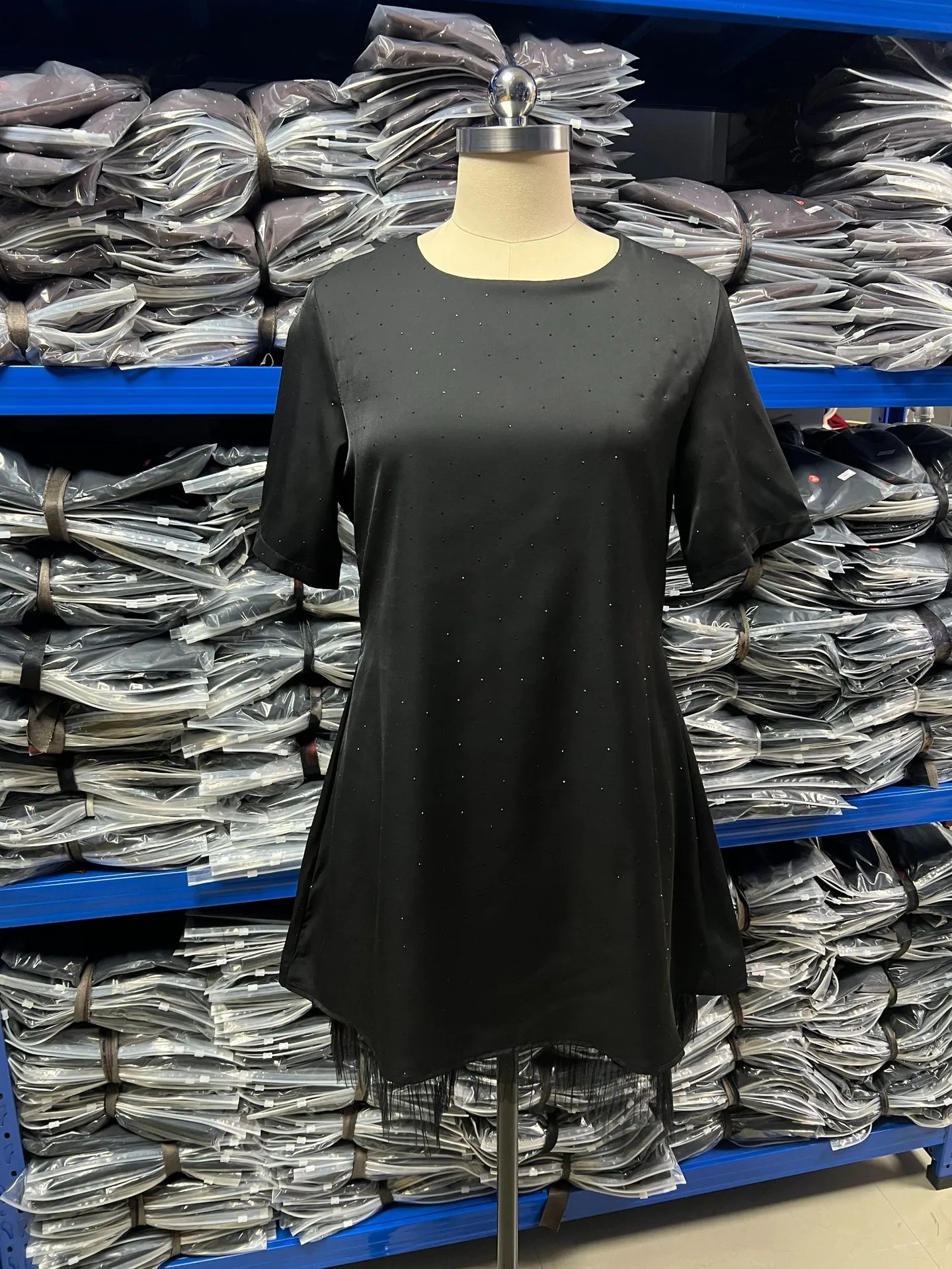 Elegant Lace Dress with Short Sleeve and Round Neck, Casual Style in Polyester Fabric