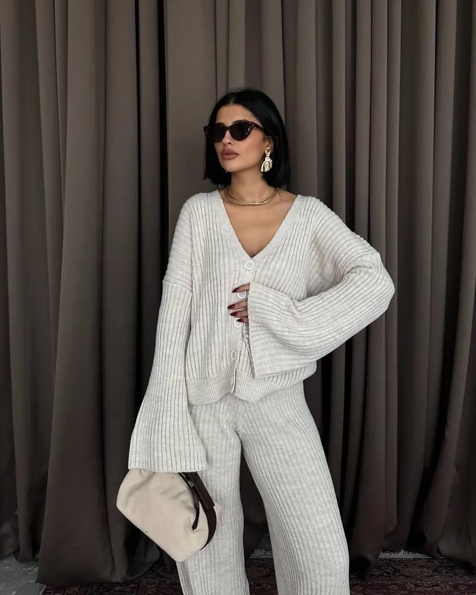 Solid Color Casual Polyester Pant Co-ord Set with Button Detail, Featuring Long Regular Sleeves and Placket