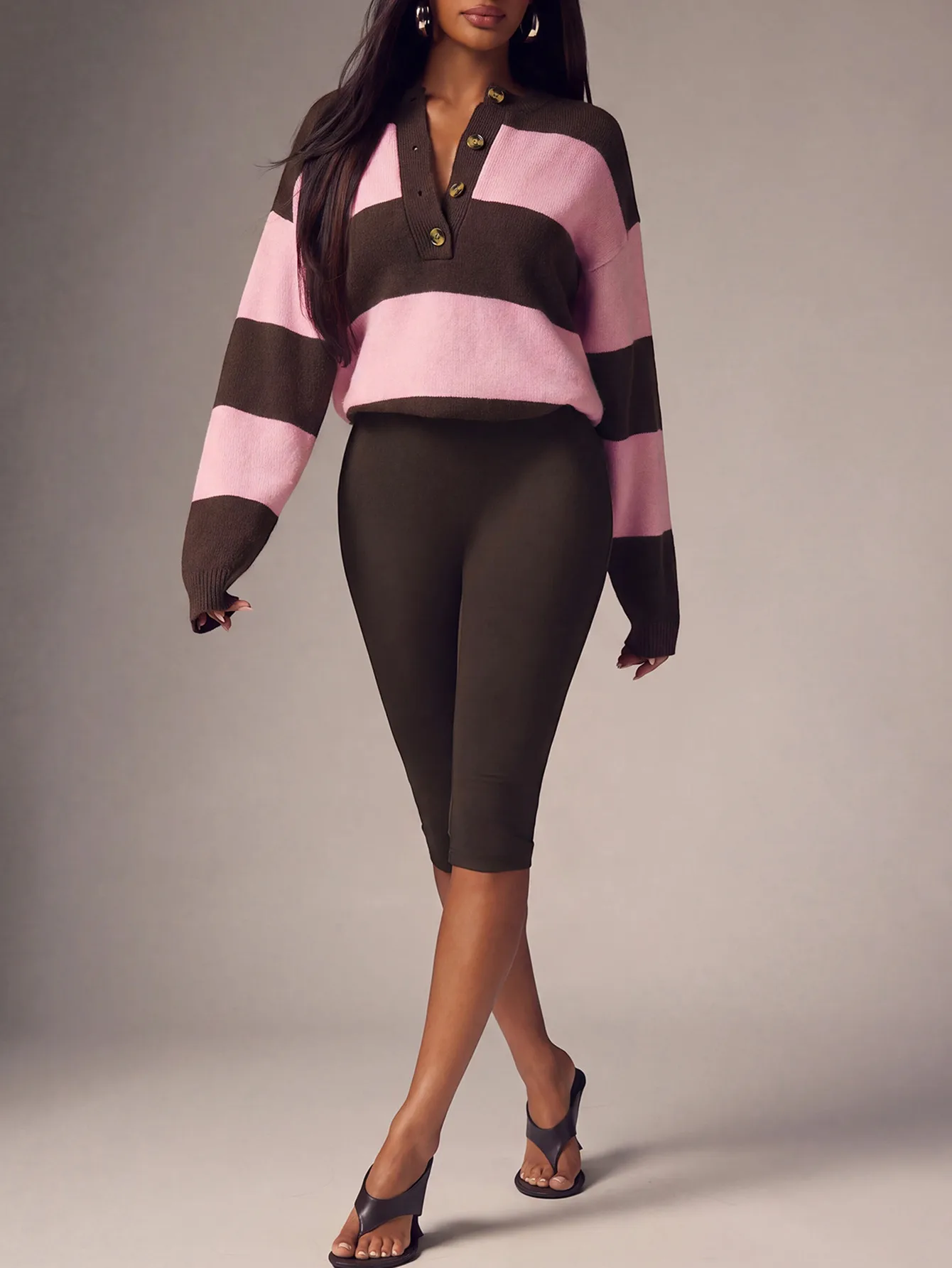 Vintage Style Color Block Long Sleeve Polyester Sweater with Henley Neck and Pullover Design