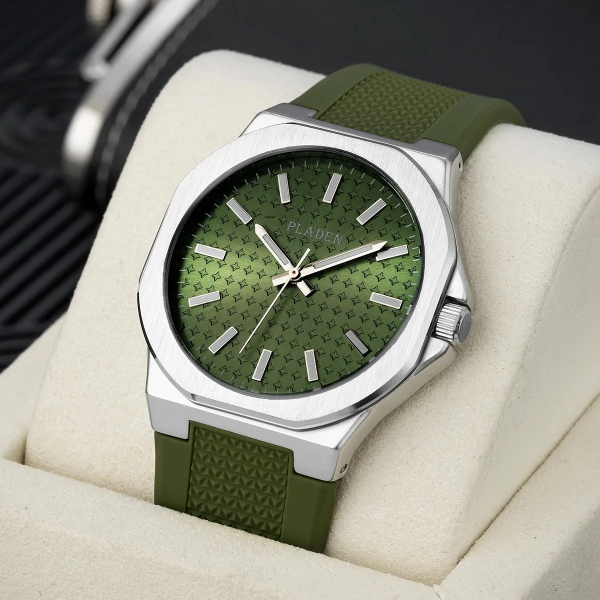 Men's Quartz Watch with Tempered Glass Mirror Featuring Pointer Display and Silica Gel Strap with Pin Buckle