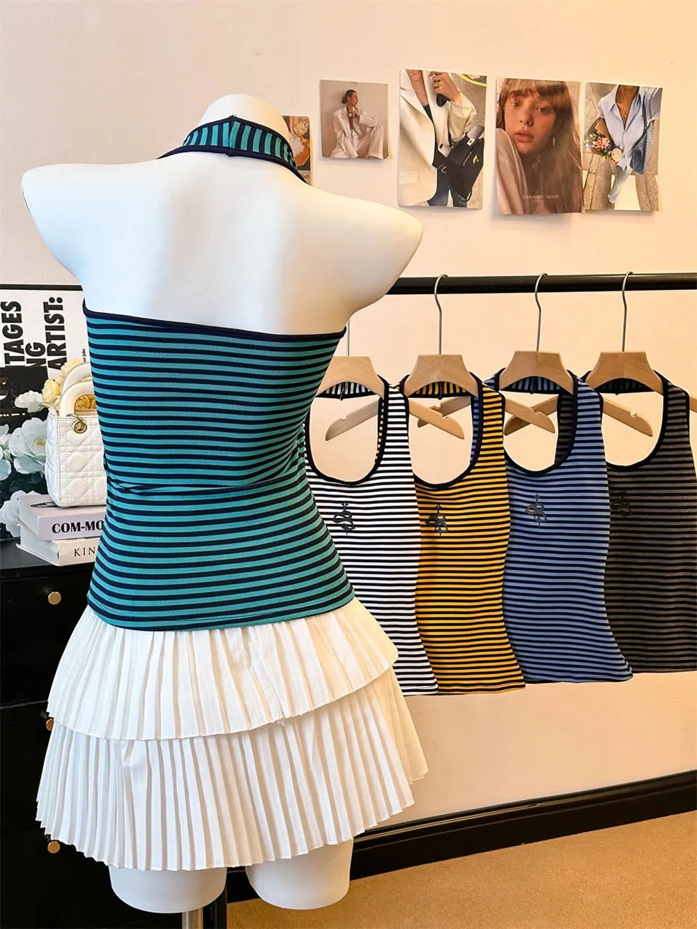 Stripe Sleeveless Women’s Vest in Black & White with Padded Craft, Simple Style, Artificial Cotton Fabric