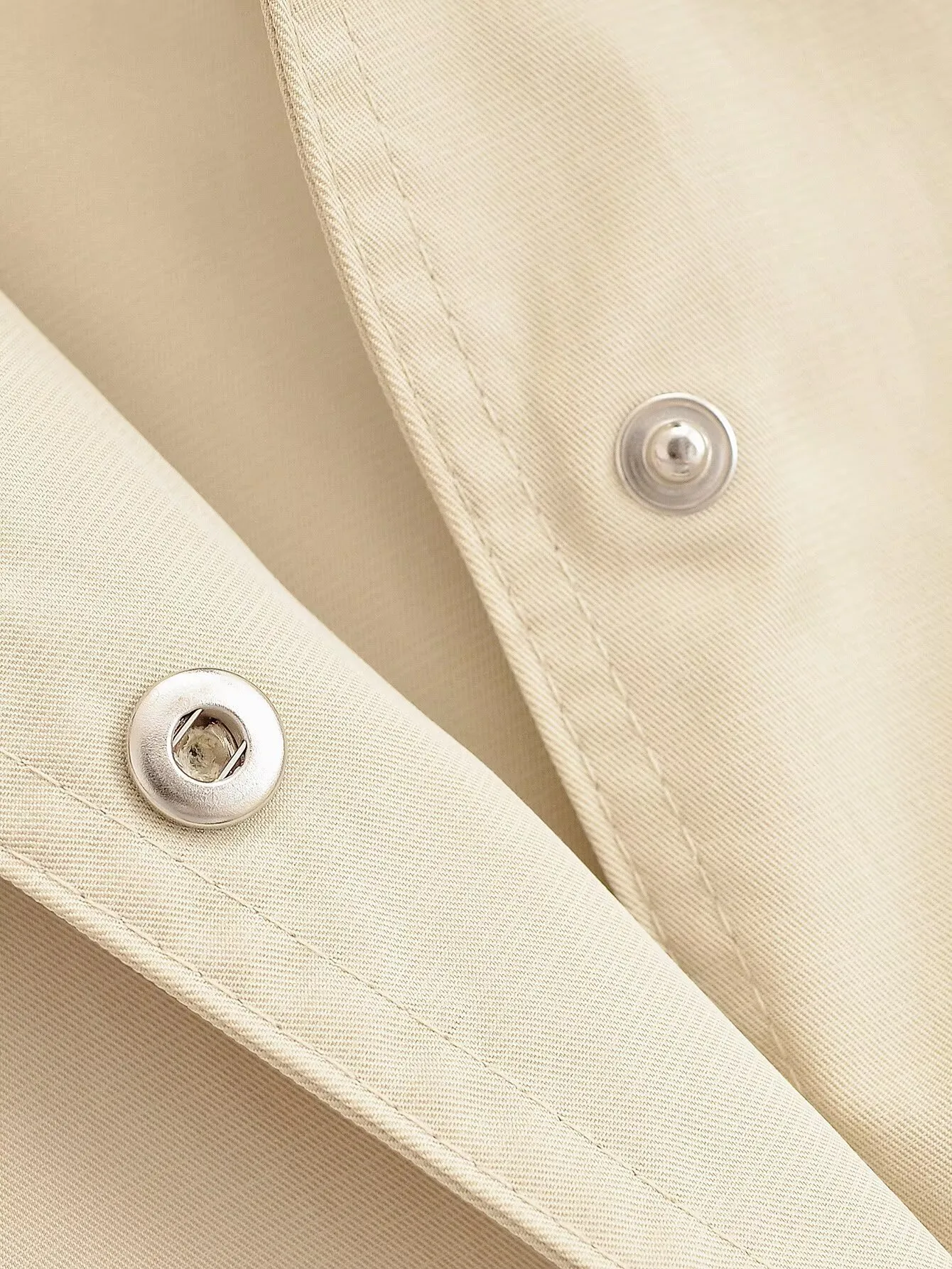 Casual Solid Color Single Breasted Coat Jacket for Women in Polyester Fabric with Contrast Binding Detail