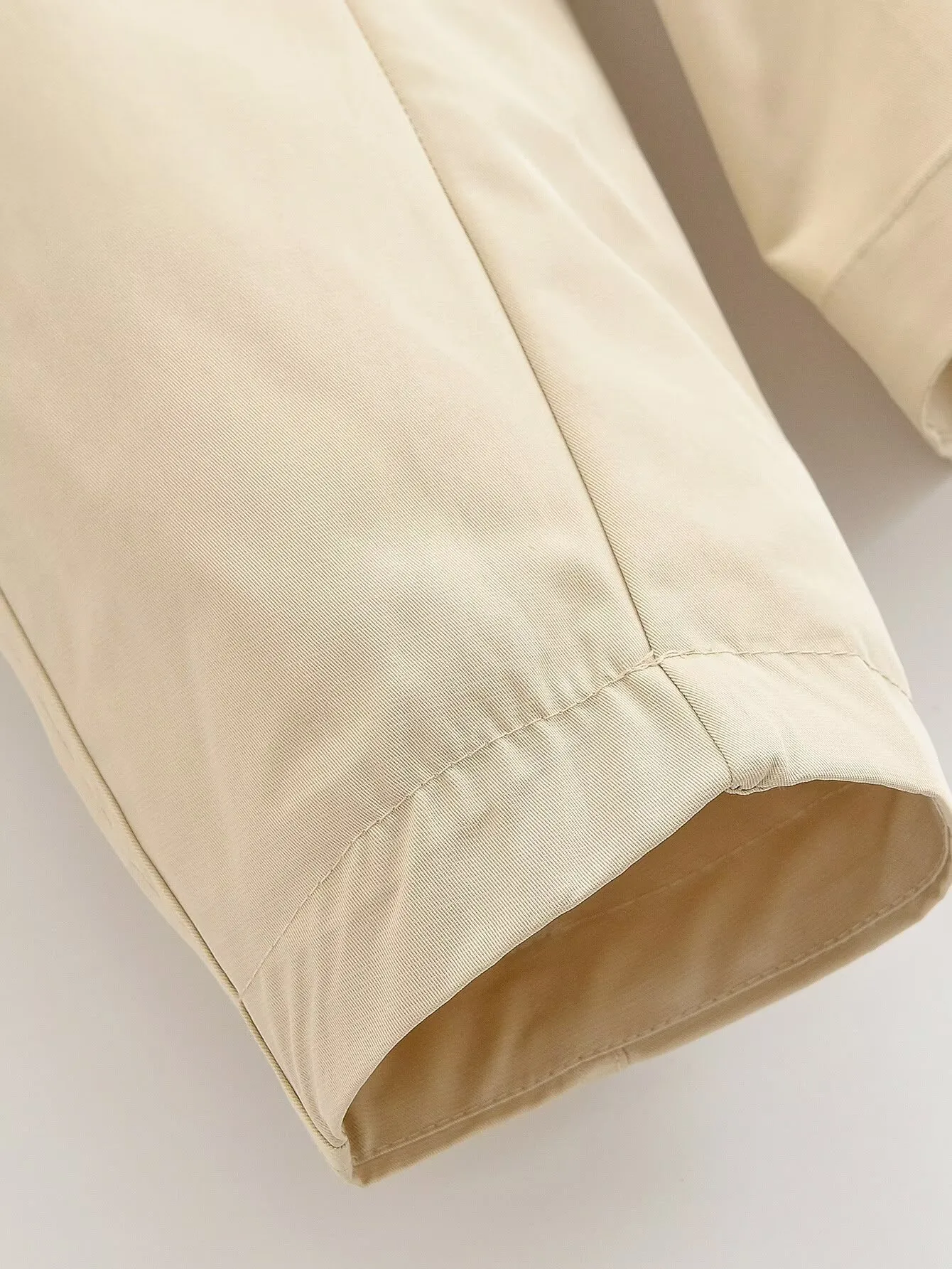 Casual Solid Color Single Breasted Coat Jacket for Women in Polyester Fabric with Contrast Binding Detail