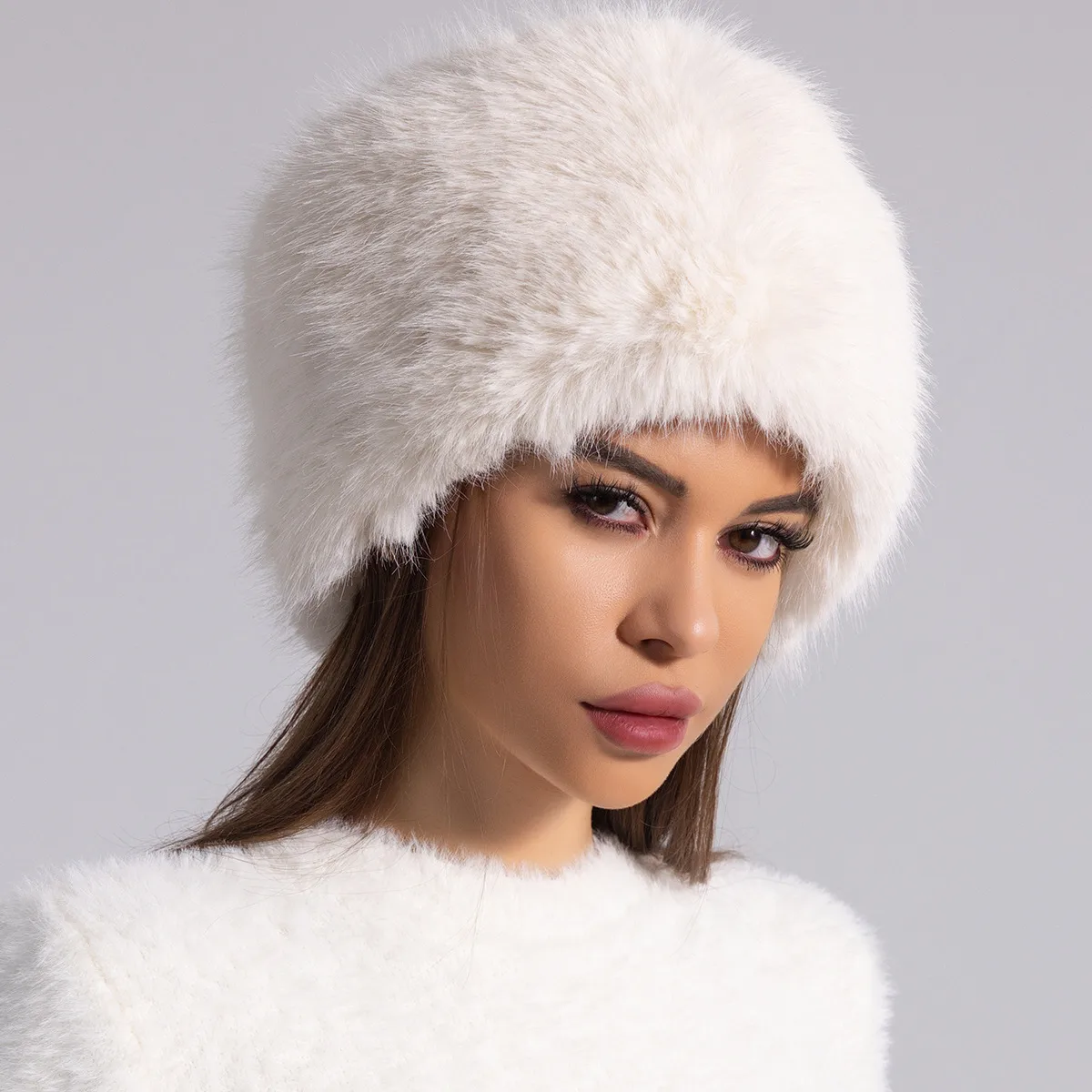 Casual Style Bucket Hat for Adults, Suitable for Winter Season