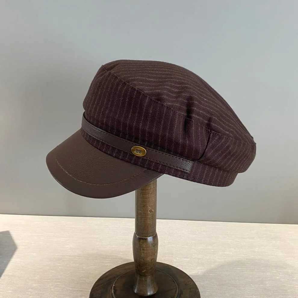 British Style Women’s Stripe Newsboy Cap with Curved Brim, Featuring PU Leather Material and Splicing Craft for UV Protection