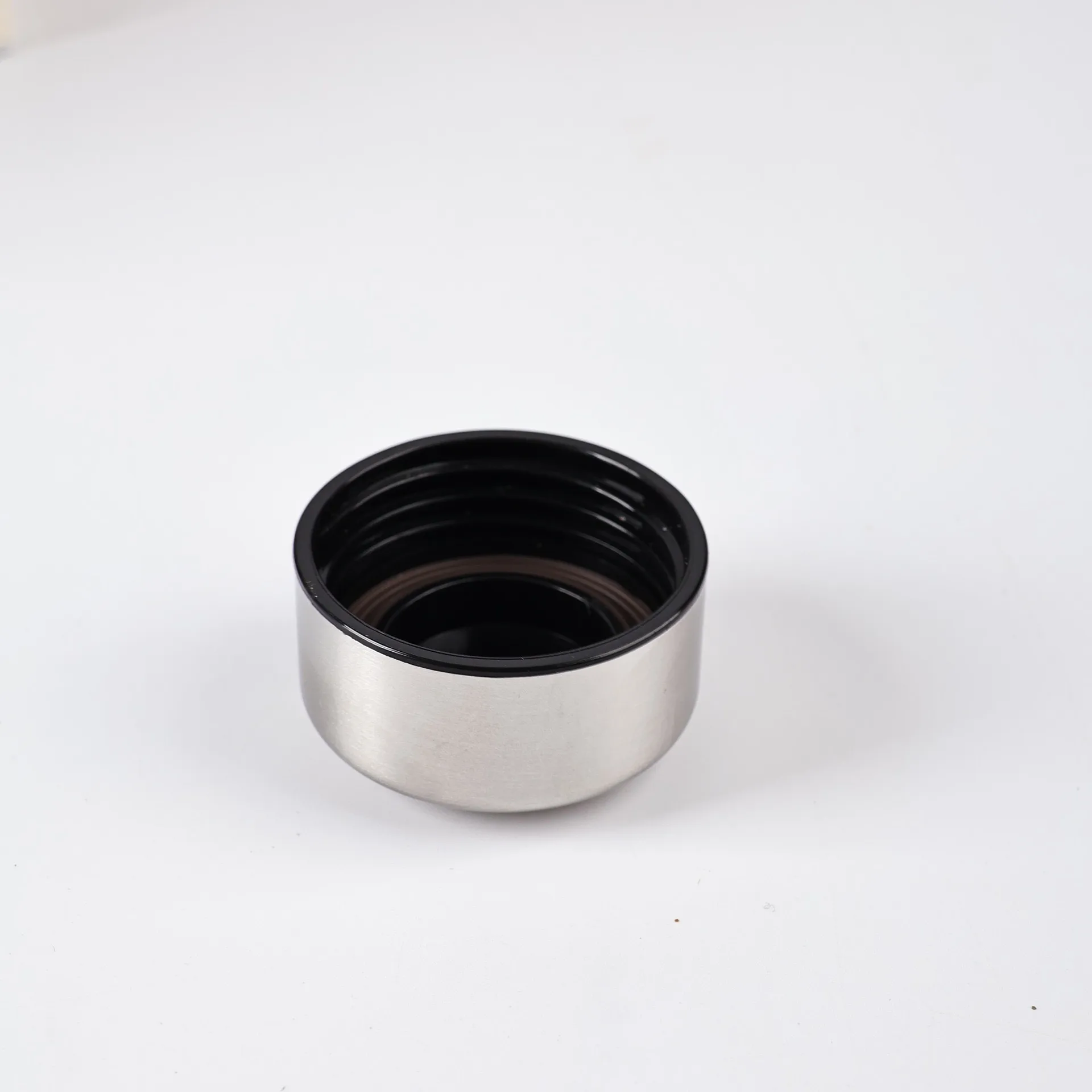 Thermos Cup with 304 Stainless Steel Inner Liner and Durable 201 Stainless Steel Outer Shell, Ideal for Christmas