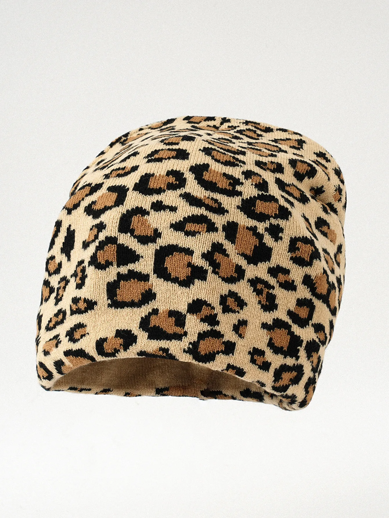 Unisex Cheetah Print Wool Cap for Commute, Warm Polyester Hat Featuring High-Quality Printing
