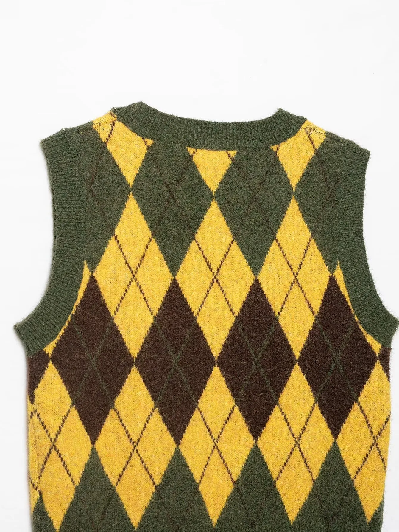 Women's Argyle Sleeveless Pullover Vest with Round Neck in Polyester, Perfect for Autumn