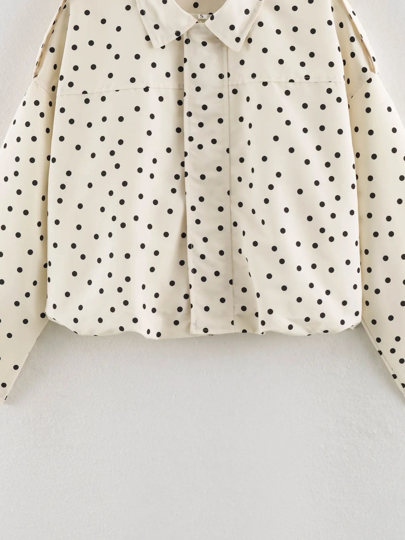 Streetwear Polka Dots Casual Jacket for Women with Zipper Placket in Polyester Fabric Featuring Lapel Collar