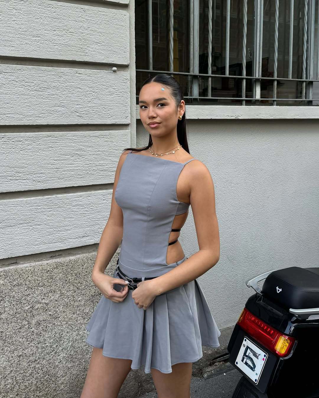 Sexy Sleeveless Strap Dress in Polyester Fabric Featuring Above Knee Length