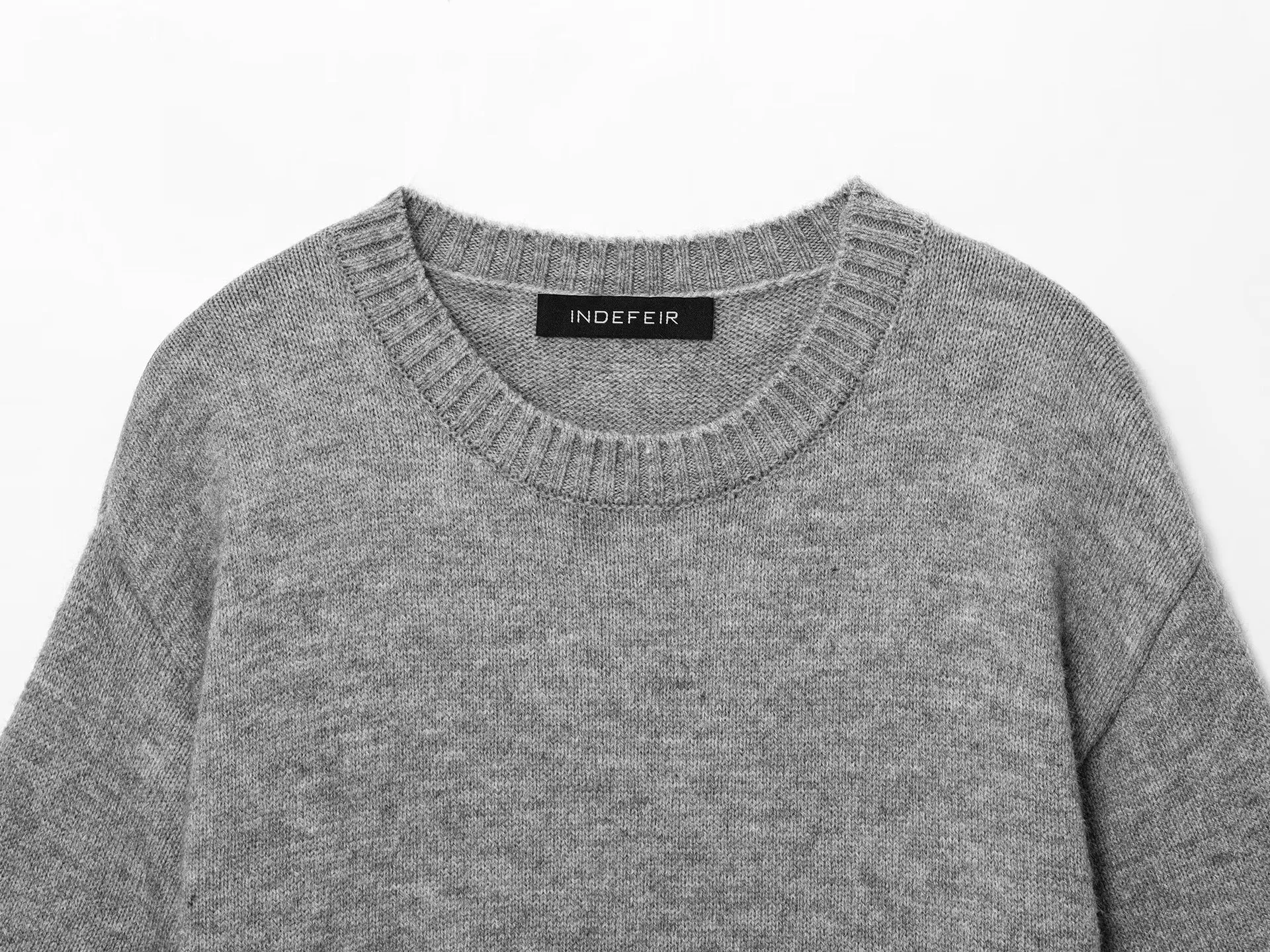 Solid Color Short Sleeve Streetwear Polyester Pullover T-Shirt for Women with Round Neck