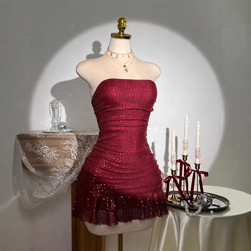 Sexy Solid Color Sleeveless Sequin Dress with Tube Bra Neckline for Party, Made of Polyester