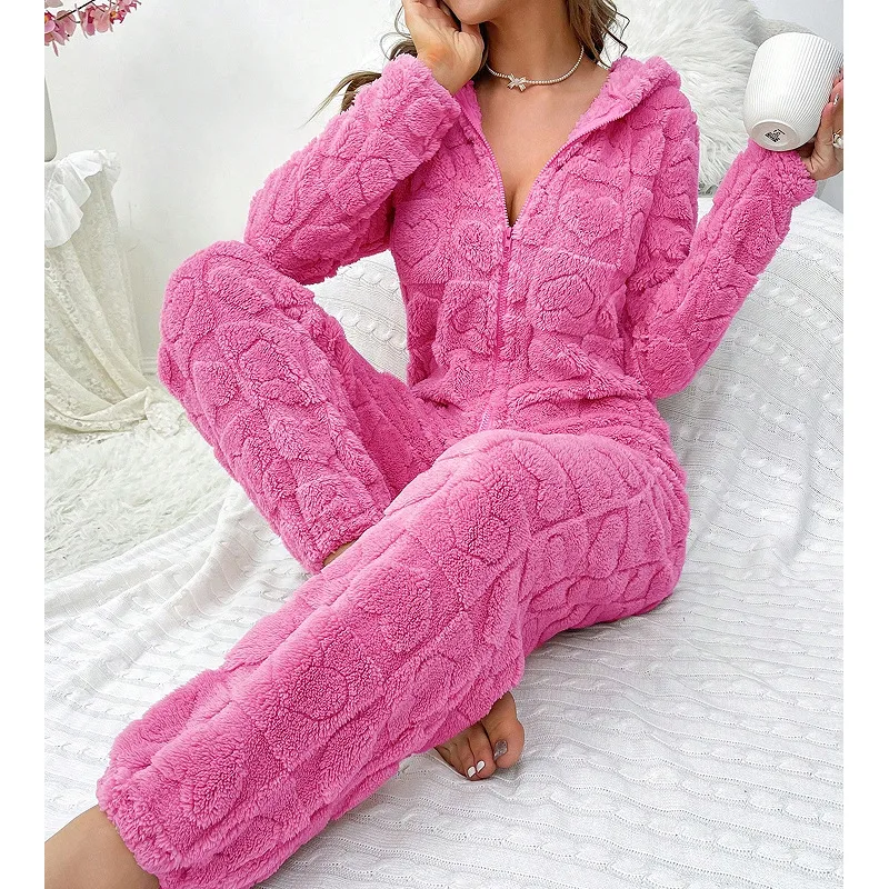 Women’s Velvet Pajamas with Plush Craft, Warm and Cozy for Autumn & Winter