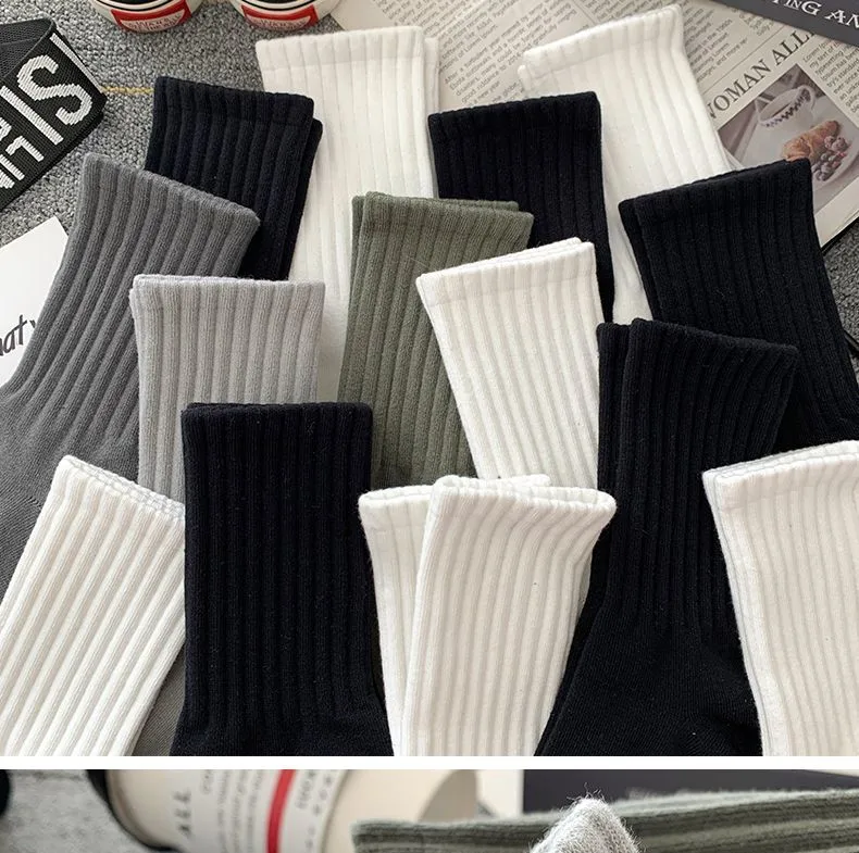 Zhuji socks men's winter men's stockings black and white autumn and winter stockings deodorant sweat-absorbent breathable sports fashionable socks