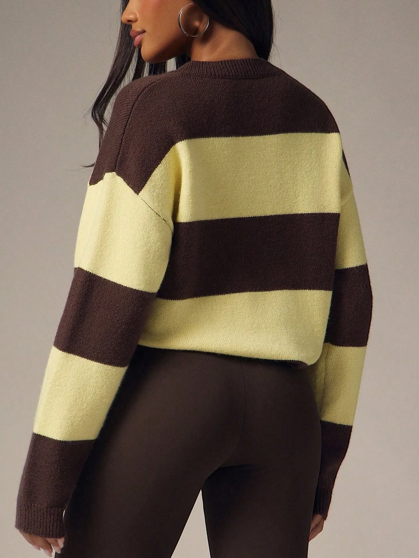 Vintage Style Color Block Long Sleeve Polyester Sweater with Henley Neck and Pullover Design