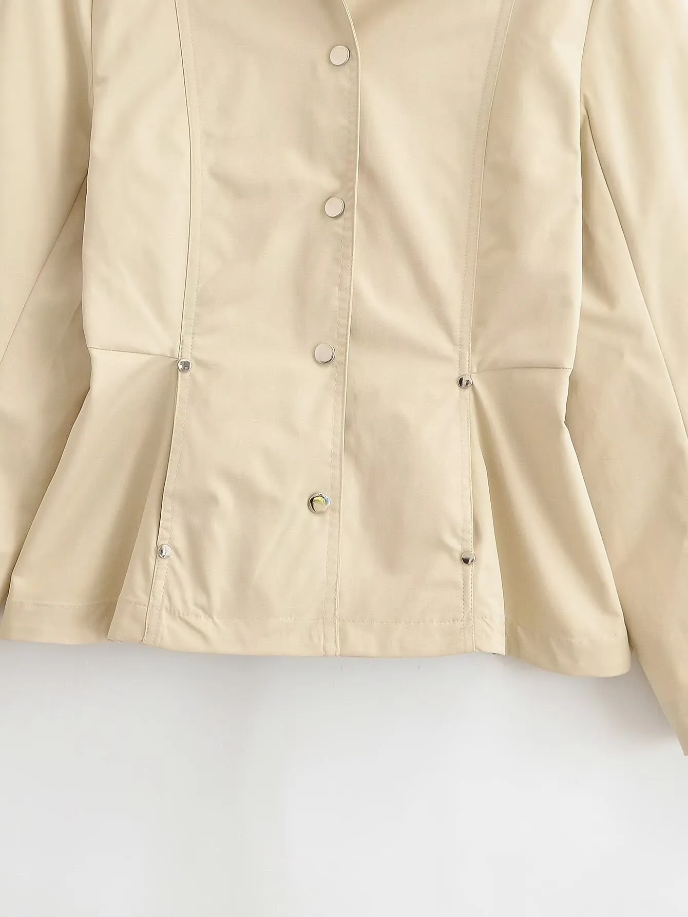 Casual Solid Color Single Breasted Coat Jacket for Women in Polyester Fabric with Contrast Binding Detail