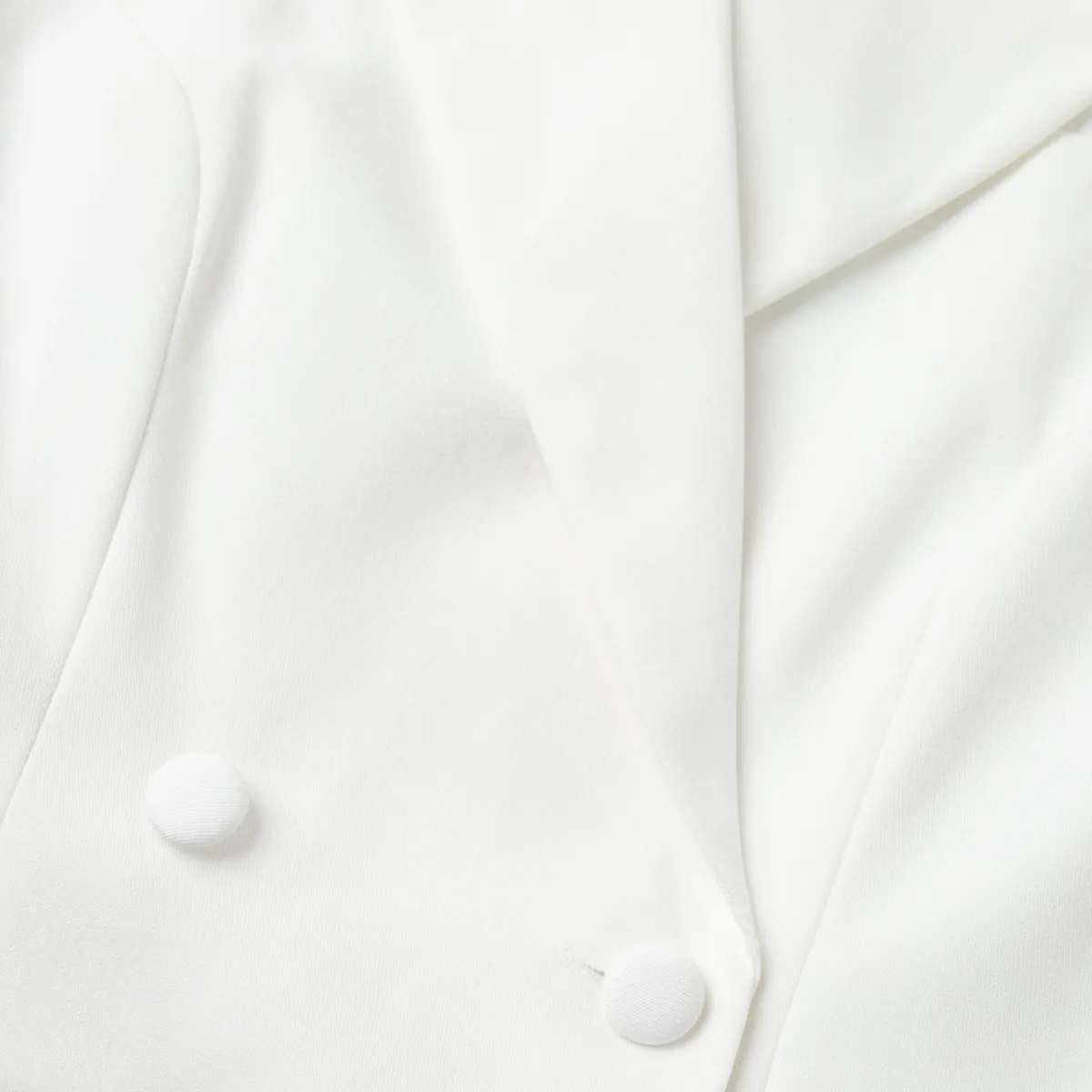 Elegant Long Sleeve Polyester Blazer with Patchwork Craft and Single Breasted Closure in Solid Color