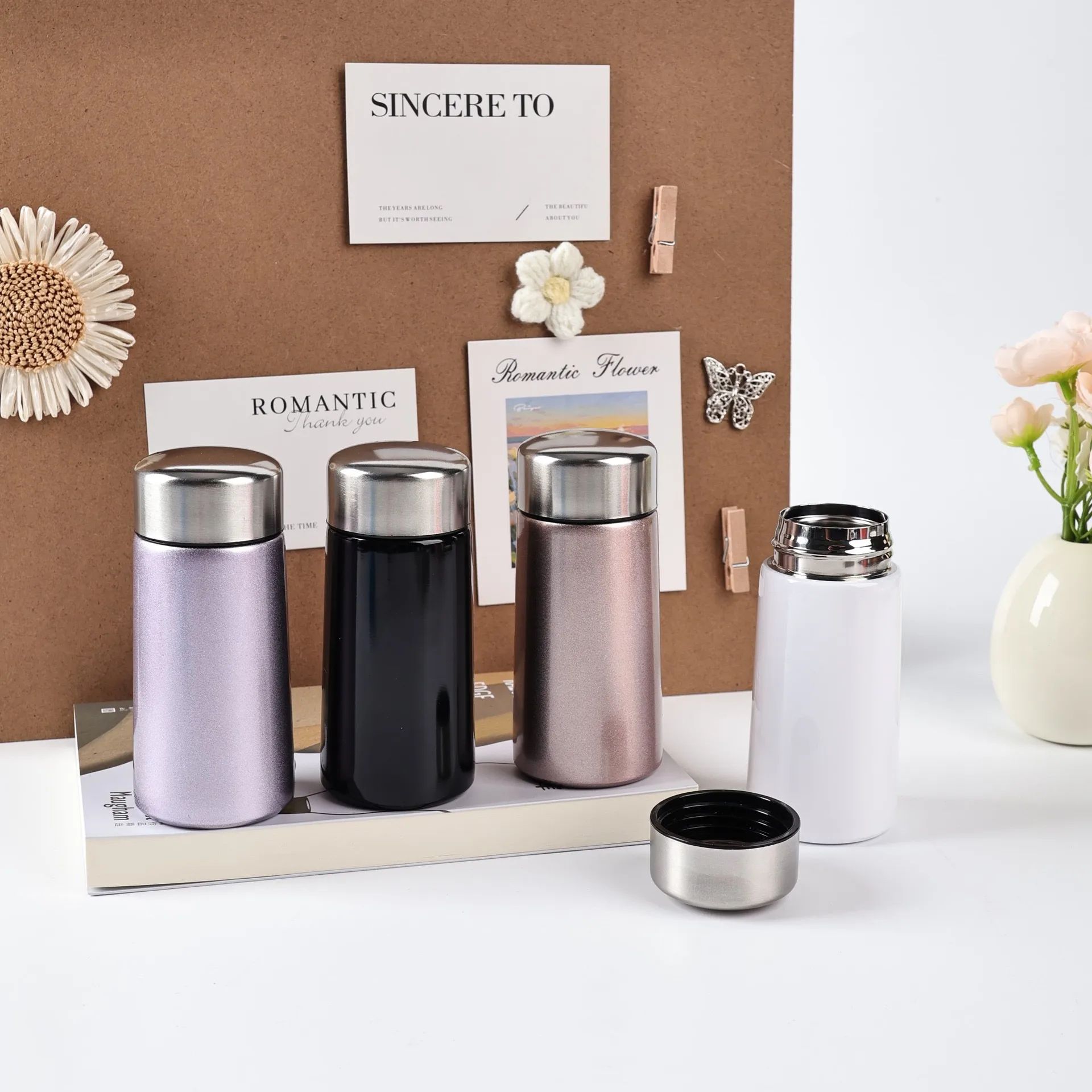 Thermos Cup with 304 Stainless Steel Inner Liner and Durable 201 Stainless Steel Outer Shell, Ideal for Christmas
