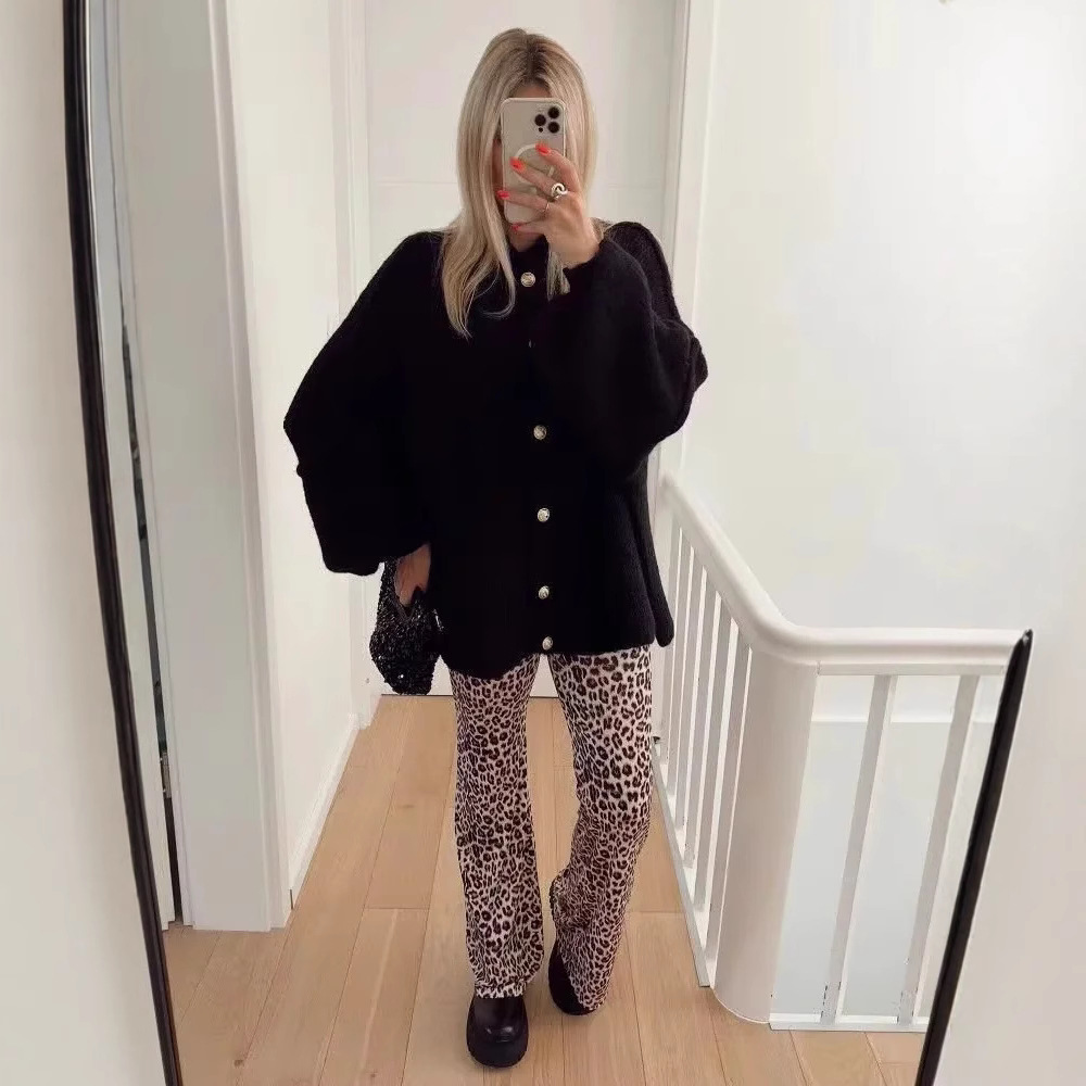 Long Sleeve Button Sweaters & Cardigan