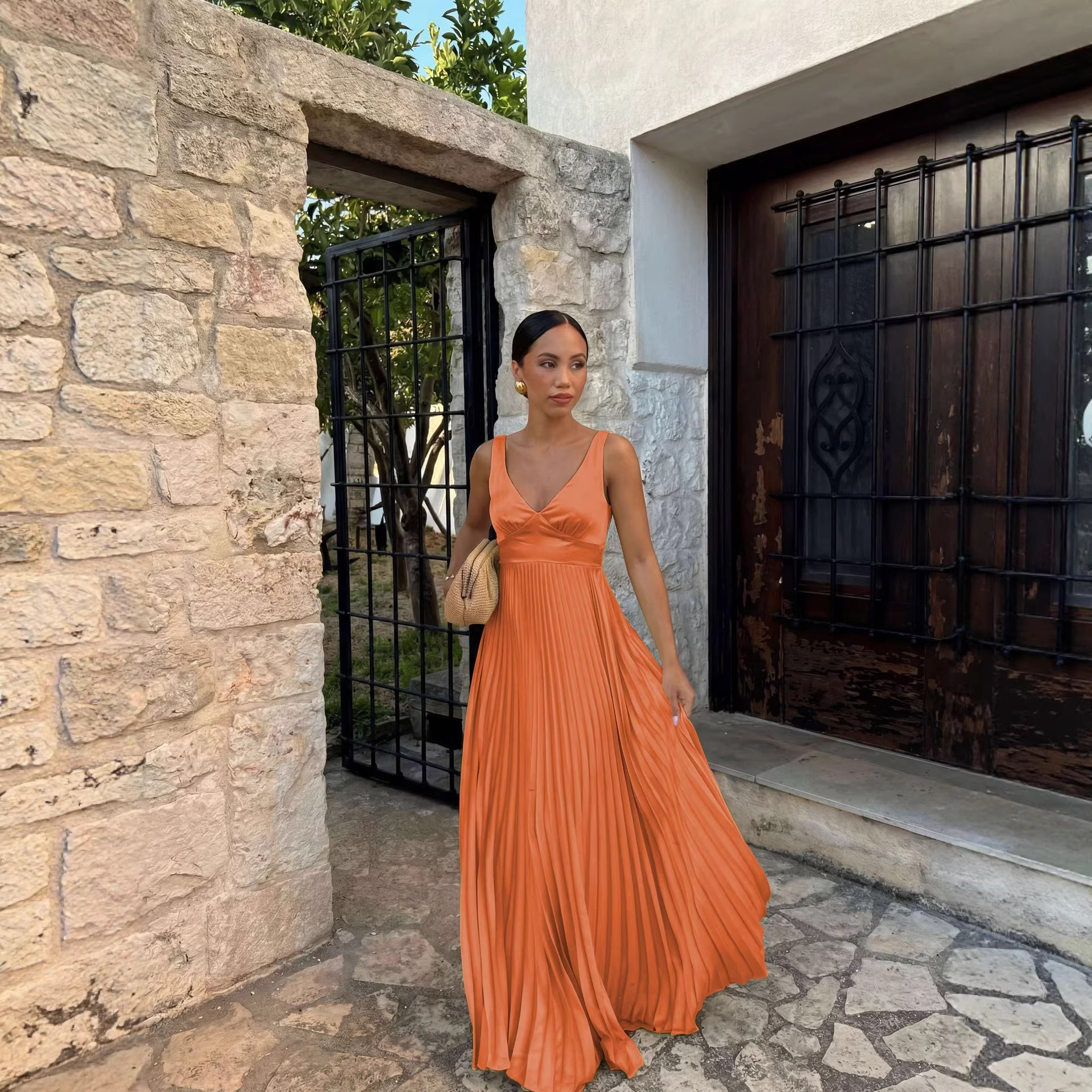 Solid Color Sleeveless V Neck Strap Dress
