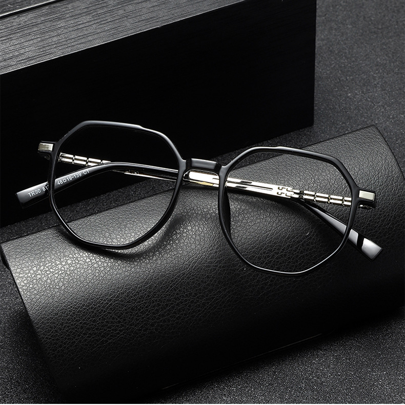 Casava Eyeglass Frame
