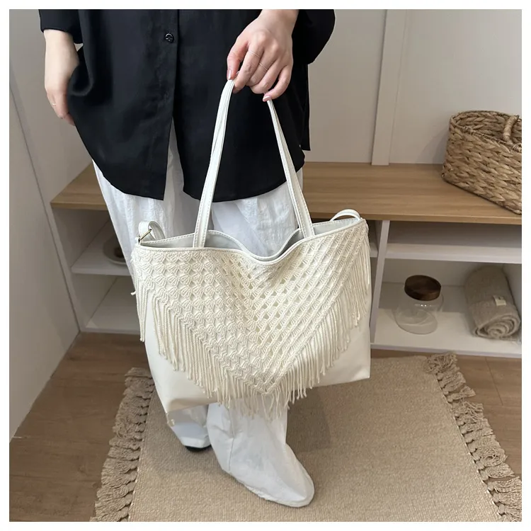 Solid Color Square PU Leather Tote Bag with Tassel, Single Shoulder Strap, Perfect for Spring and Summer