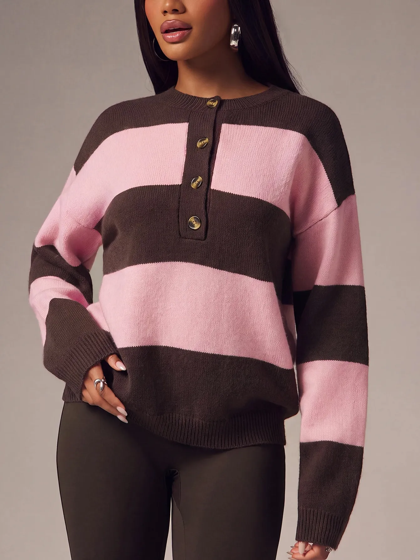Vintage Style Color Block Long Sleeve Polyester Sweater with Henley Neck and Pullover Design