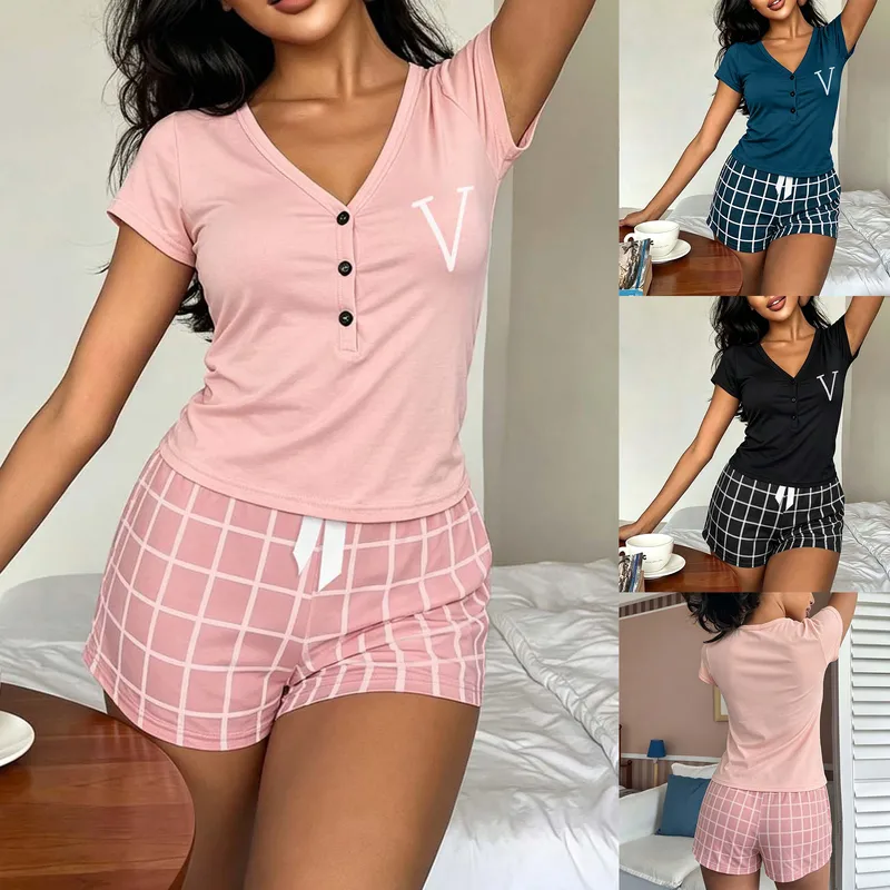 Women’s Simple Style Plaid Pajamas Set in Stretchy Polyester Fabric for Comfortable Homewear