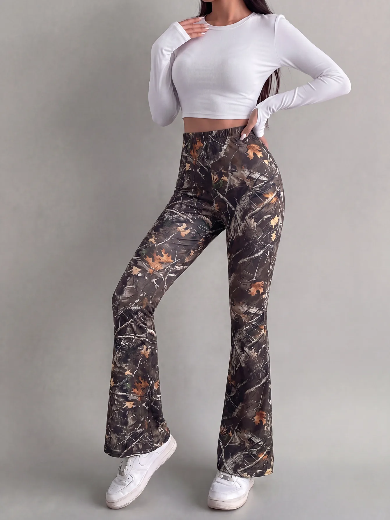 Solid Color Full Length Leggings for Yoga in Casual Style, Made with Polyester Fabric Featuring Patchwork Craft