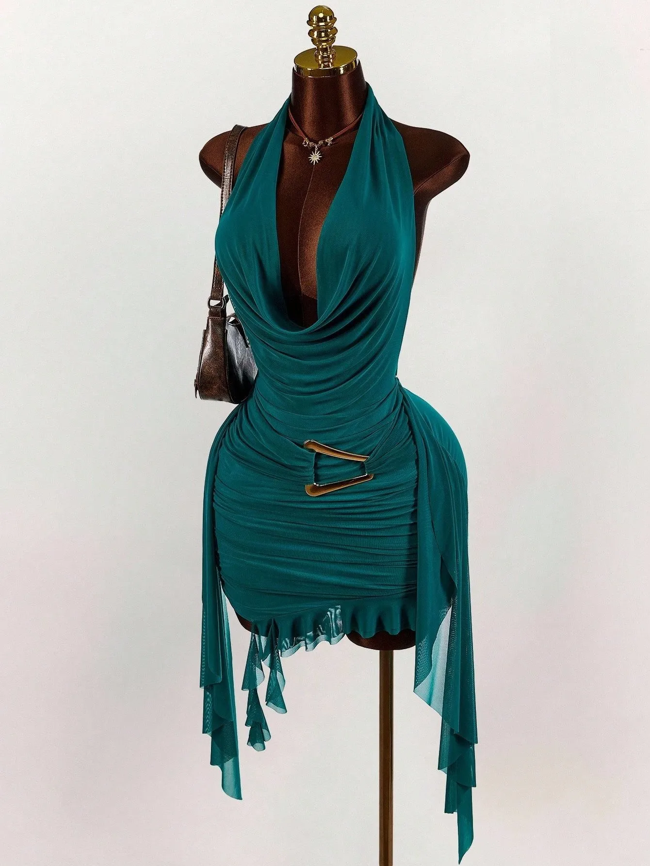 Solid Color Sexy Sleeveless V Neck Sheath Dress for Daily Wear in Polyester Fabric