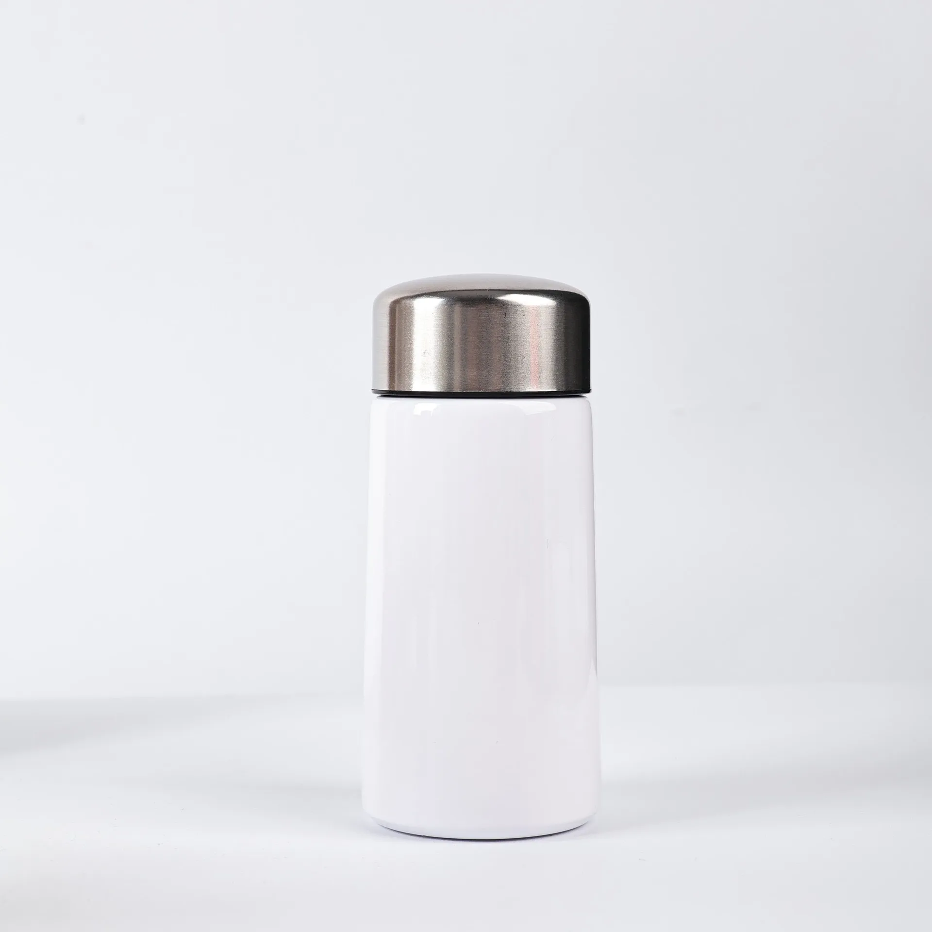 Thermos Cup with 304 Stainless Steel Inner Liner and Durable 201 Stainless Steel Outer Shell, Ideal for Christmas