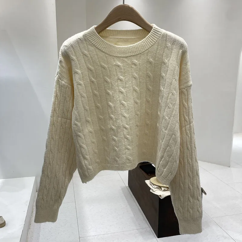 Retro Long Sleeve Solid Color Pullover Sweater for Women Featuring Round Neck in Knitted Fabric