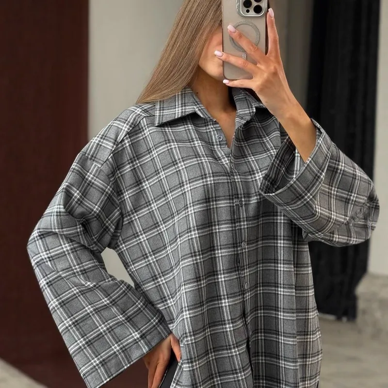 Vintage Style Plaid Long Sleeve Shirt for Women in Cotton Blends with Single Breasted Closure and Shirt Collar