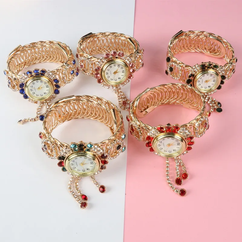 Soker Women's Bracelet Watch Vintage Diamond Tassel Quartz Watch for Women