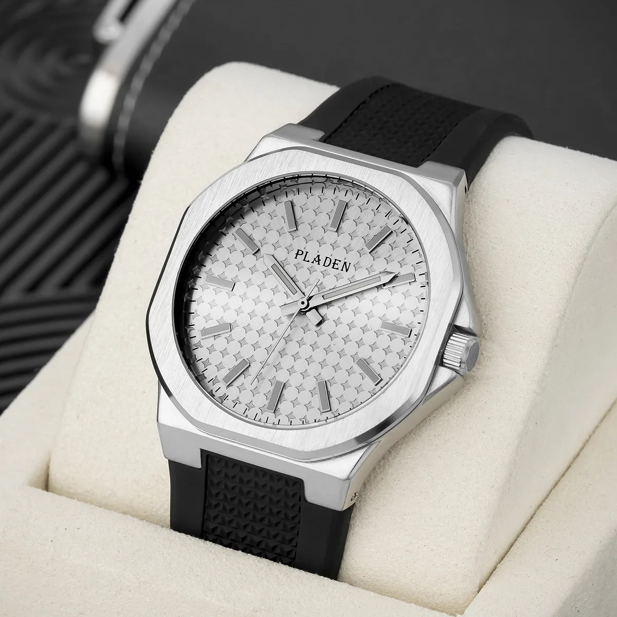 Men's Quartz Watch with Tempered Glass Mirror Featuring Pointer Display and Silica Gel Strap with Pin Buckle